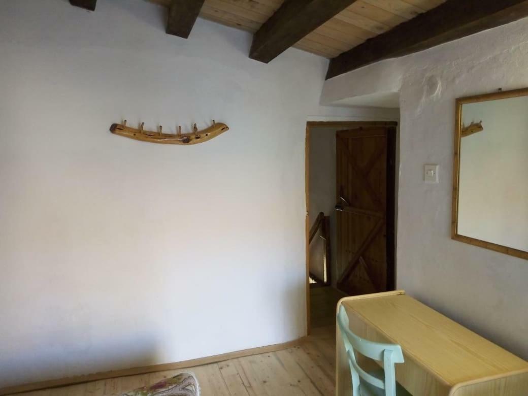Apartman Dinko Lubenice Luaran gambar